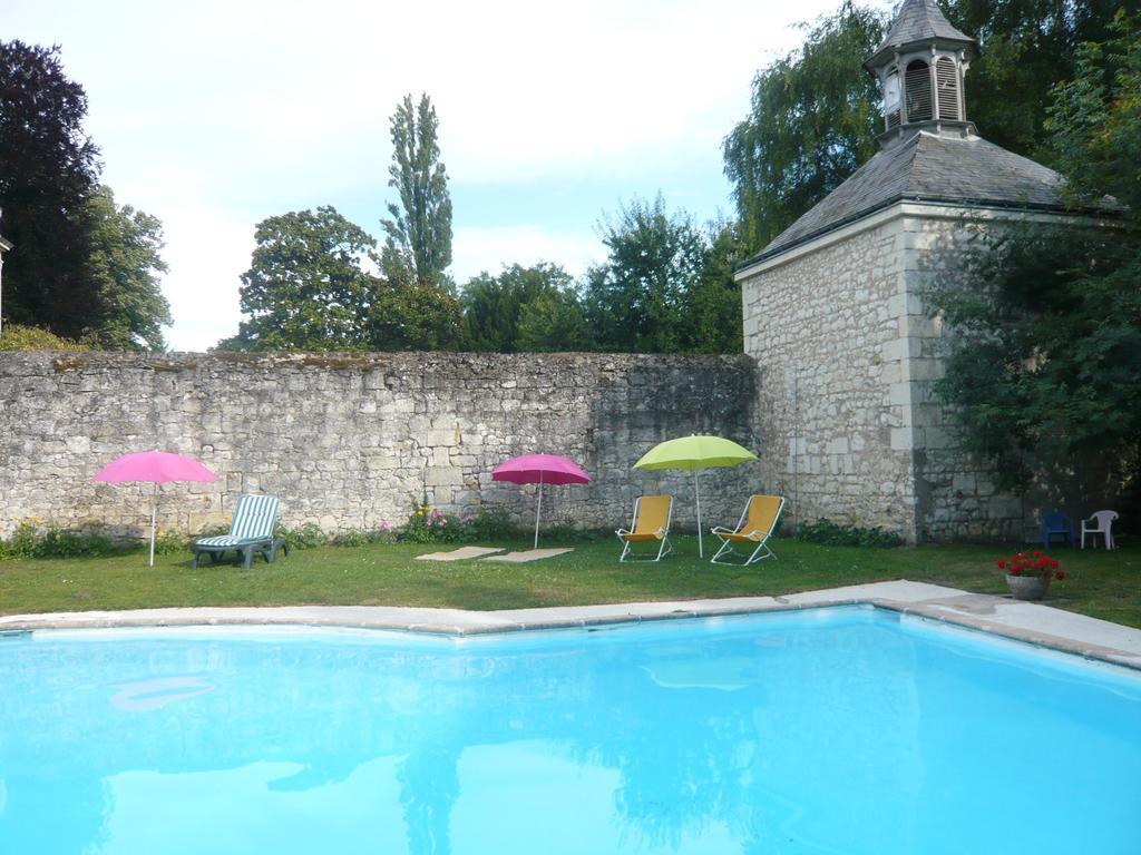 Bed and Breakfast Les Longchamps Neuillé Zewnętrze zdjęcie