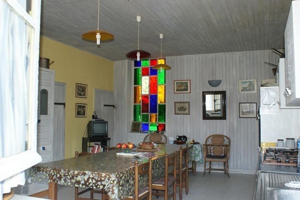 Bed and Breakfast Les Longchamps Neuillé Zewnętrze zdjęcie