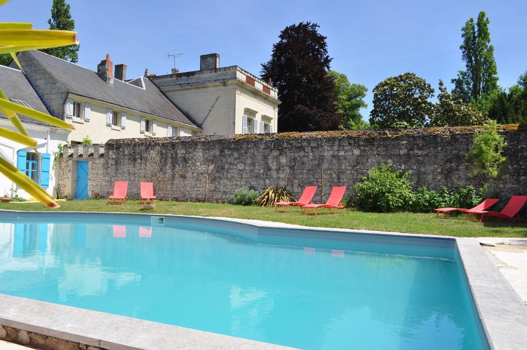 Bed and Breakfast Les Longchamps Neuillé Zewnętrze zdjęcie